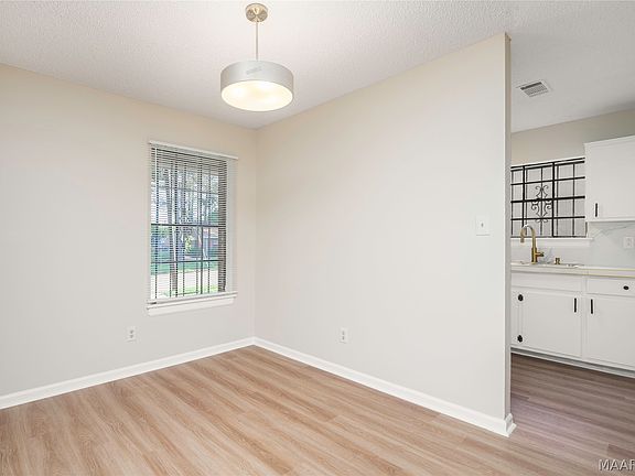 5th image of 6216 S Hampton Dr