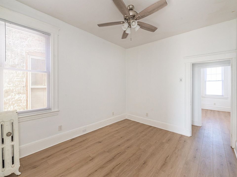 1st image of 1308 27th St Floor 2