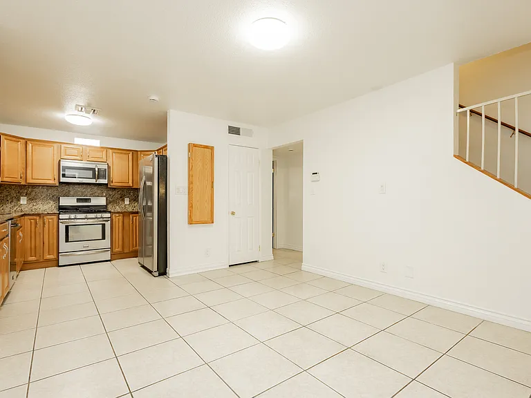3969 Manford Cir — Photo 5