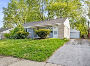 348 Marquette St, Park Forest, IL 60466