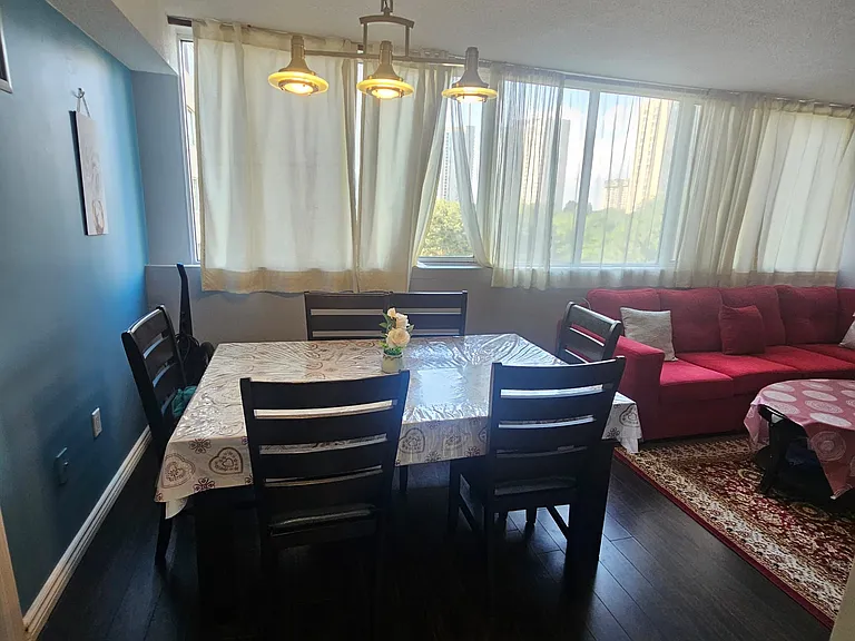 3590 Kaneff Cres #506 — Photo 6