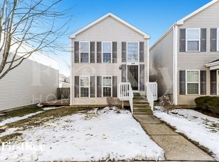 769 Serendipity Dr, Aurora, IL 60504