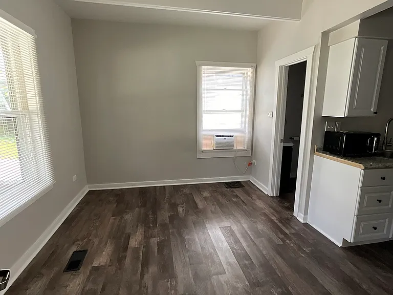 334 Raymond 1 S #11 — Photo 3