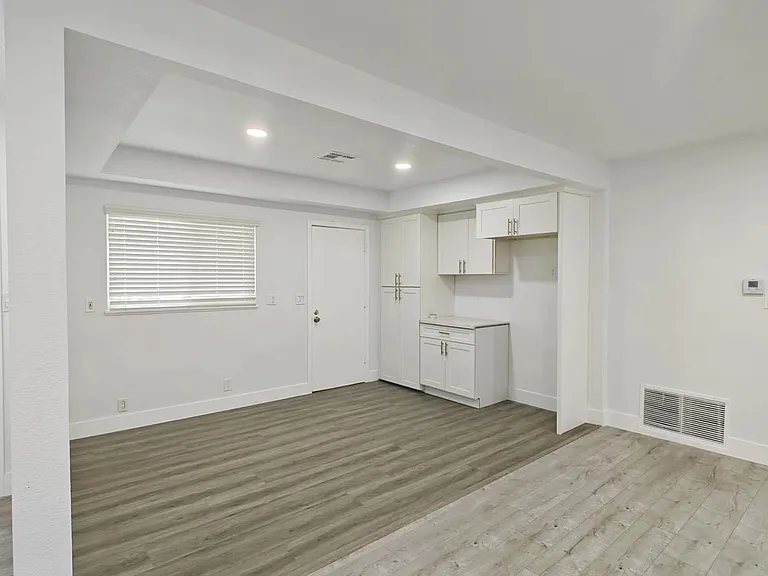 1626 Riverside Dr — Photo 26