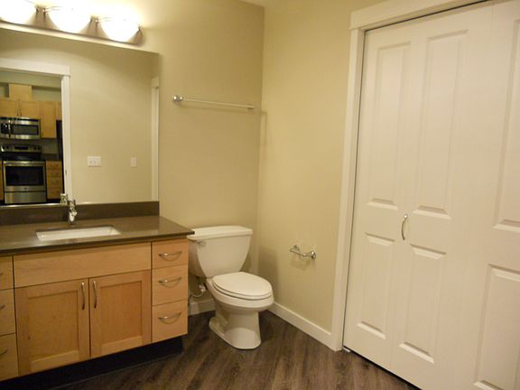 Spacious, Updated Bathroom!