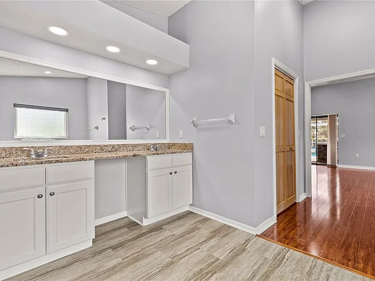 9447 Ashley Dr — Photo 36
