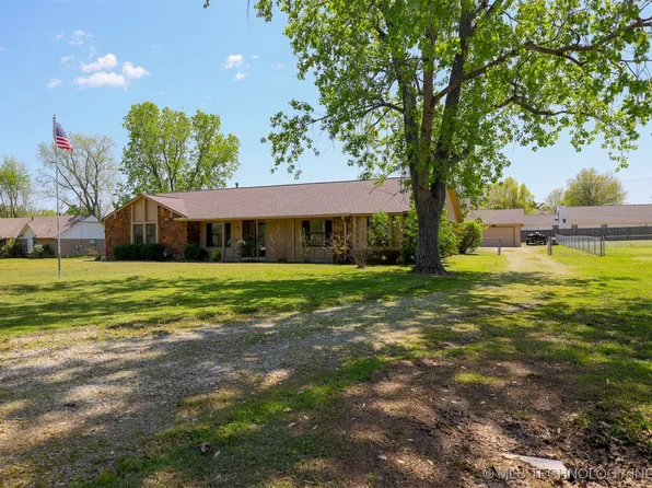 24008 E 76th St S, Broken Arrow, OK 74014