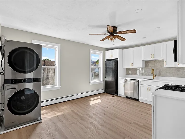 18 Otis St #3 — Photo 14