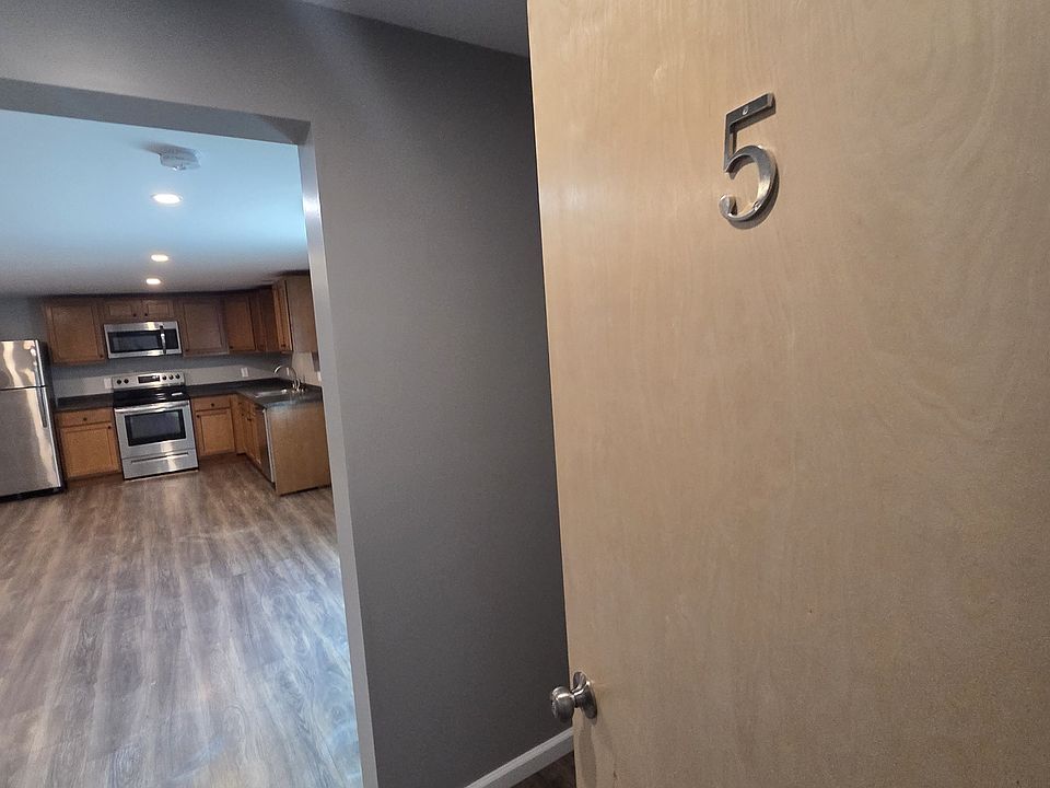 Unit 5 for rent