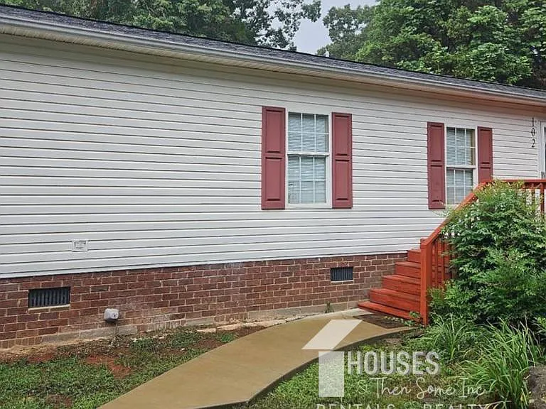102 Nemo Ln — Photo 2