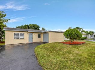 7802 SW 6th Ct, North Lauderdale, FL 33068