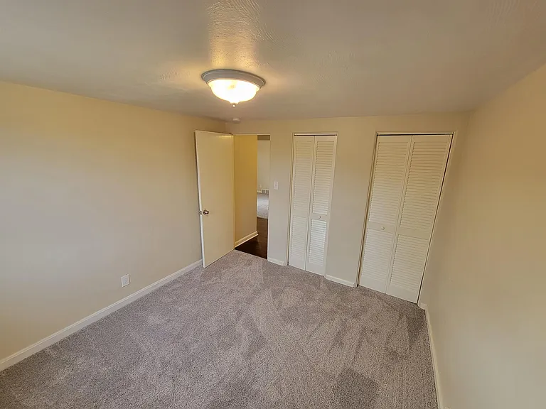 10761 Old Trail Rd — Photo 16