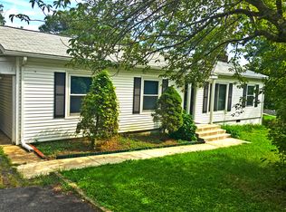 19129 Wayne Dr, Triangle, VA 22172