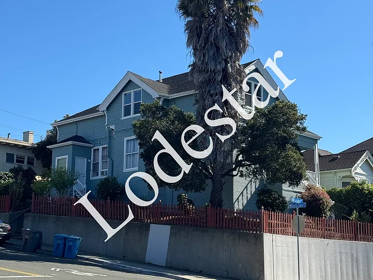 302 Carolina St #C — Photo 1