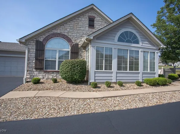 9151 Springfield Rd Unit 202, Poland, OH 44514