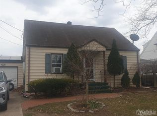 209 Old Post Rd, Edison, NJ 08817