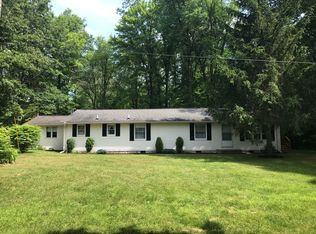 17397 Renton Rd, Belleville, MI 48111