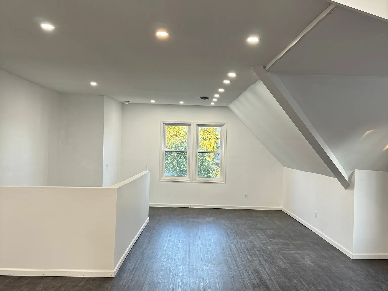 2 bed, 1500 sqft, $1,600 — Photo 2