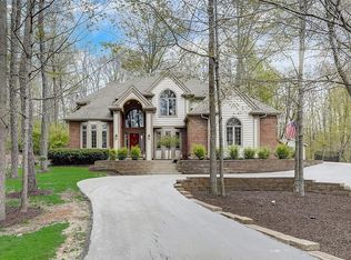 510 Bayberry Ln, Slinger, WI 53086