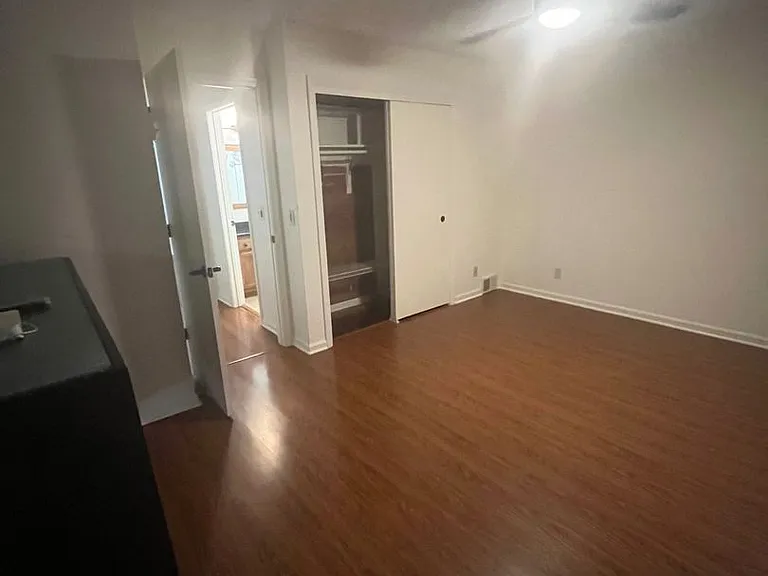 15 Hampton Dr — Photo 16
