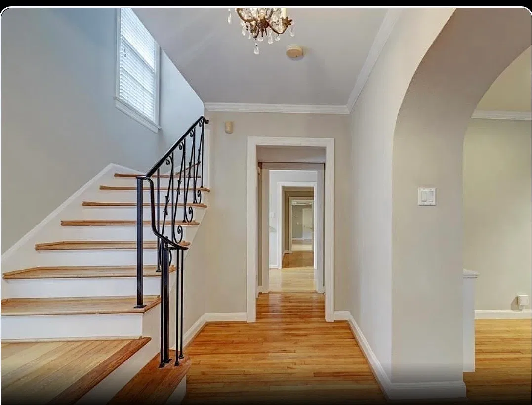 4 bed, 2.5 bath, 2613 sqft, $10,800 — Photo 3
