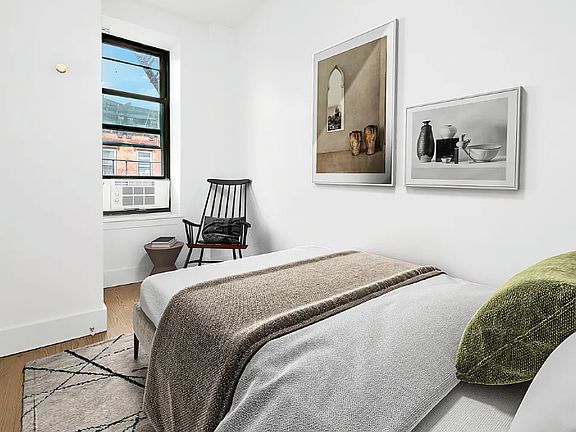 3rd image of 81 Orchard St #44