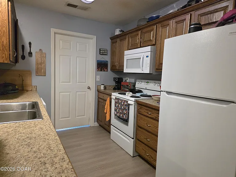 26065 W Flint Ln — Photo 9
