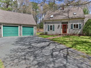 1363 Old Post Rd, Marstons Mills, MA 02648