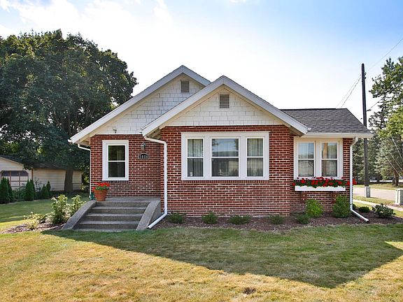 2nd image of 3404 Oakland Dr