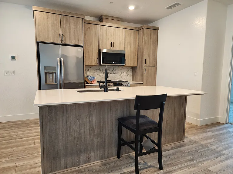 2816 E Teaberry Dr — Photo 8