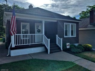 157 Main St, Newton, NJ 07860