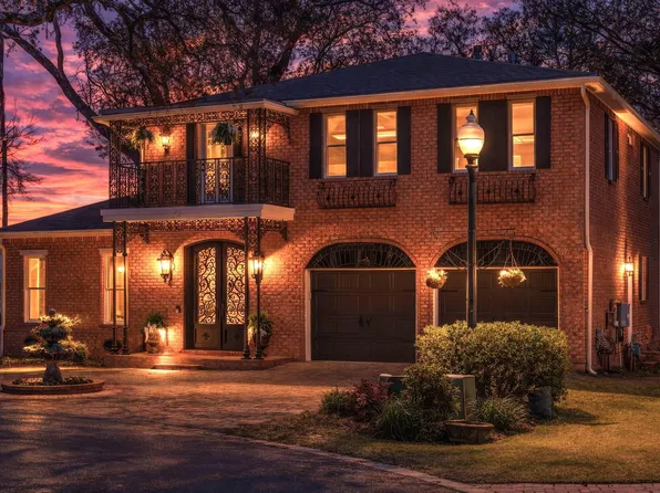 305 Boggy Bayou Ct, Niceville, FL 32578