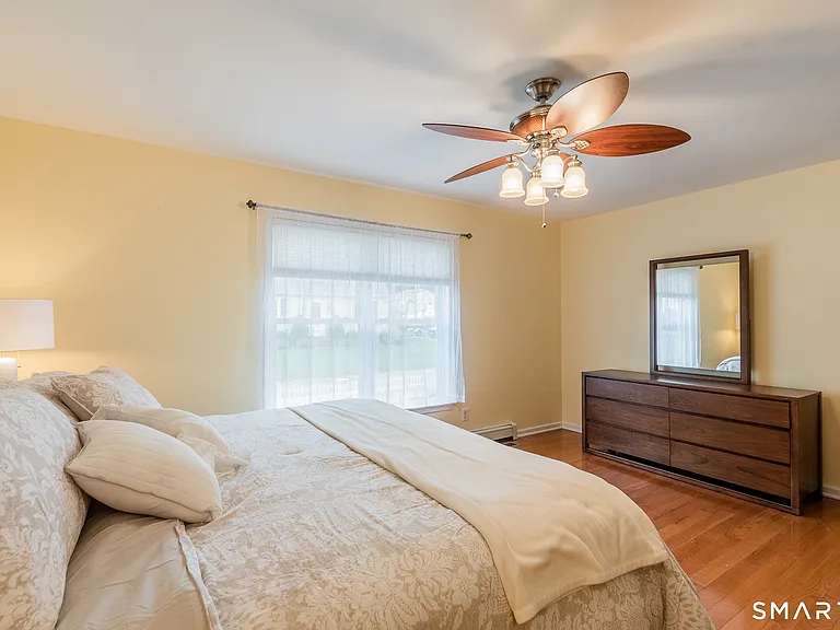4 Sunrise Ave — Photo 11