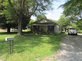 910 Cleveland Ave, Grover, NC 28073