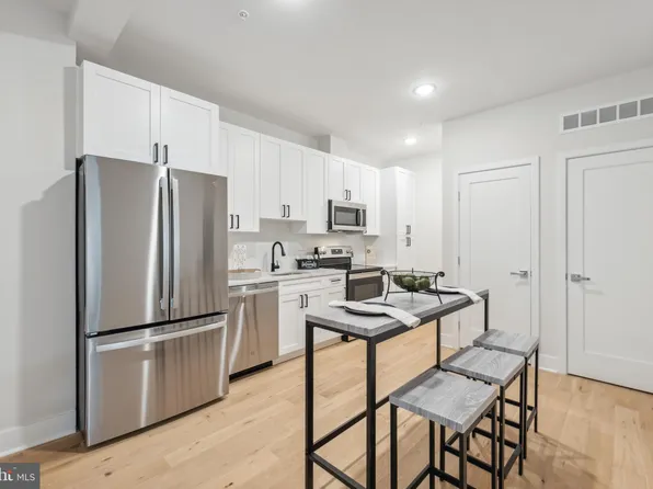 1621 T St SE APT 4, Washington, DC 20020