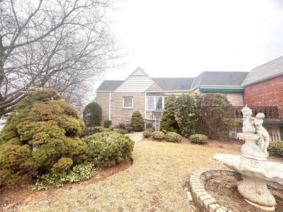 72-62 51 Drive, Flushing, NY, 11377