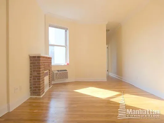 Rented by Manhattan Connection | media 14