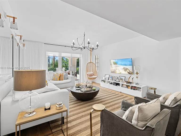 19216 Fisher Island Dr #19216 — Photo 8