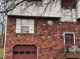 1001 Timberglen Dr, Imperial, PA 15126