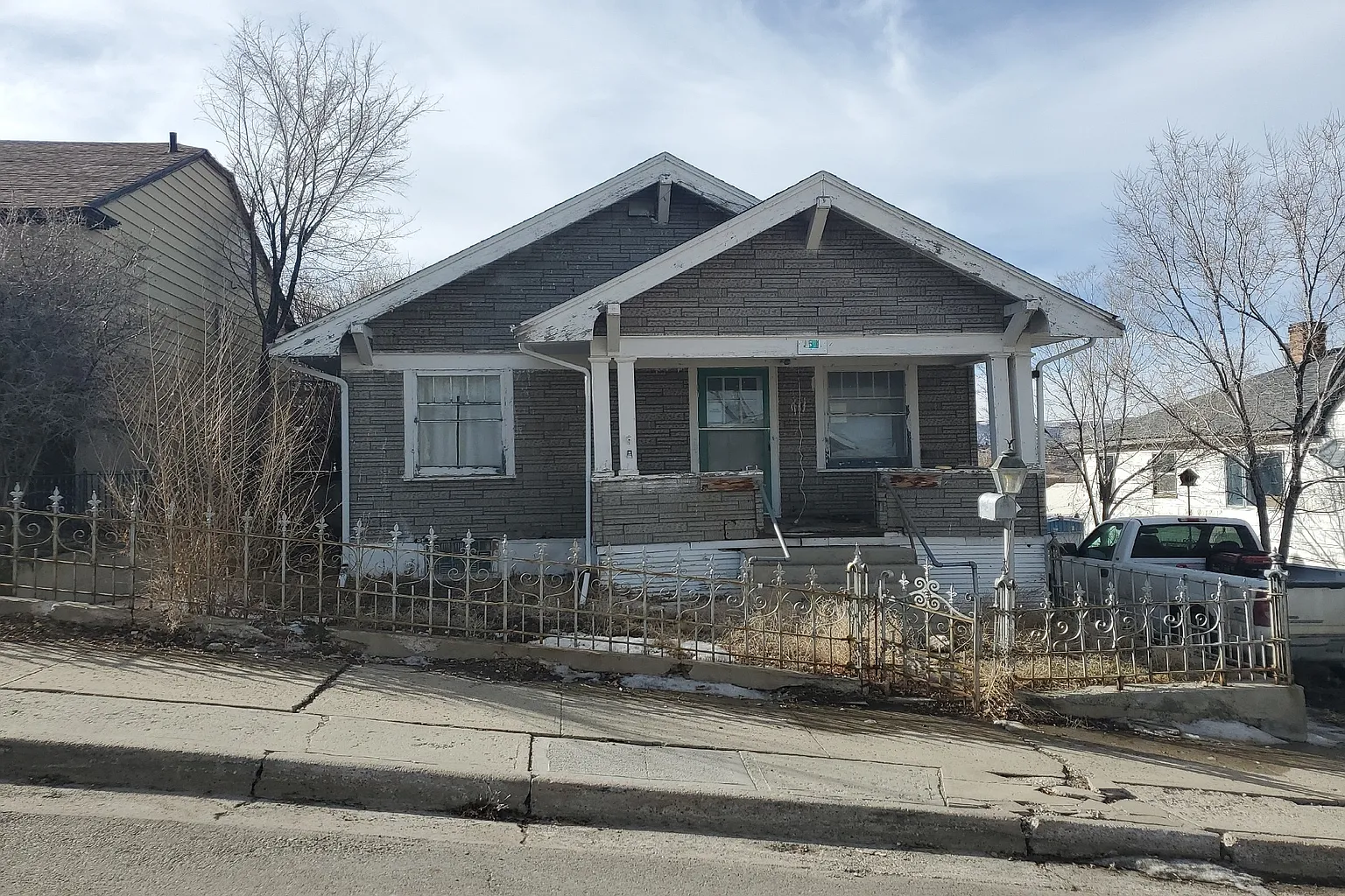 1051 Lakeland Dr photo 1