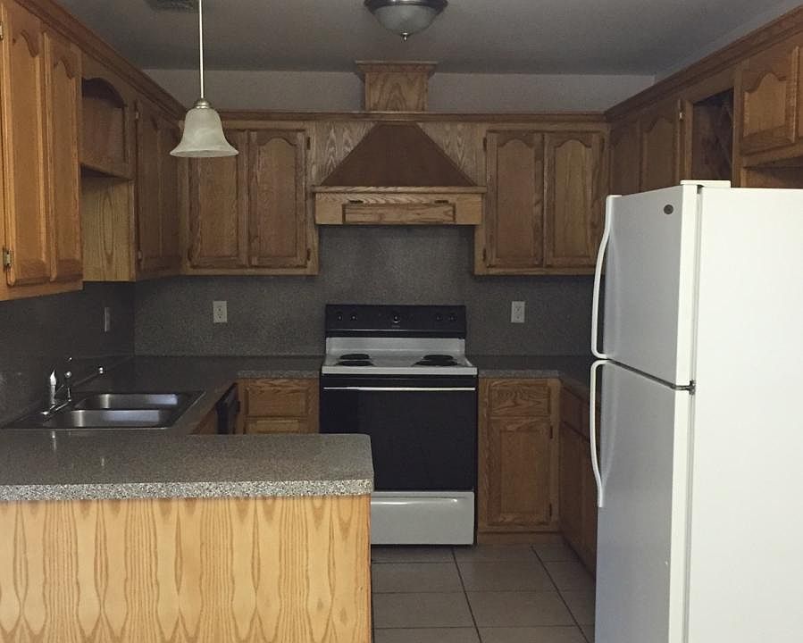 2nd image of 22955 Monte Vista Ct APT A
