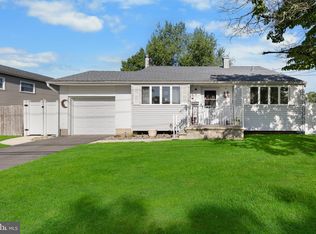 76 Sunnybrae Blvd, Hamilton, NJ 08620