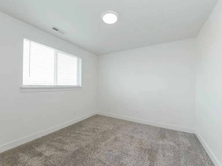4907 E Breezy Patch Rd — Photo 14