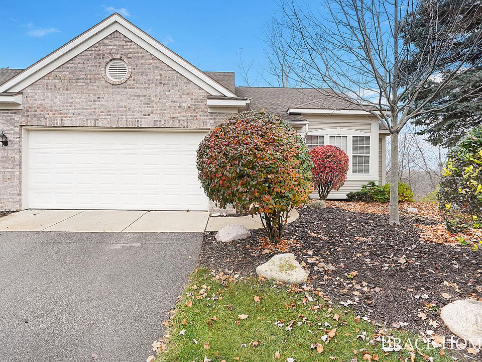 1st image of 67 Aspen Ln NE