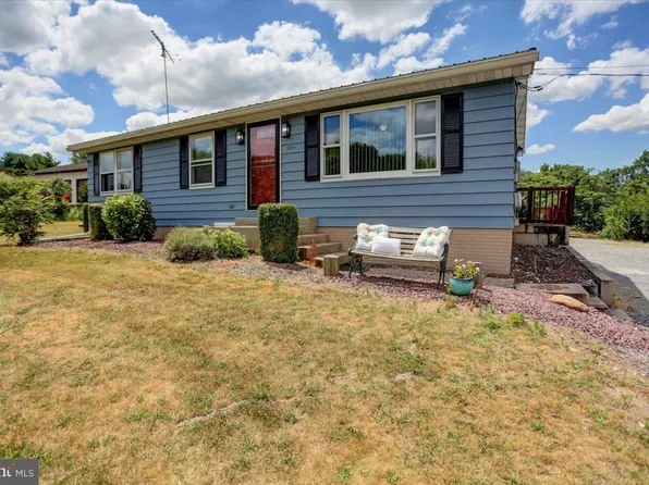 3594 Filer Rd, Greencastle, PA 17225