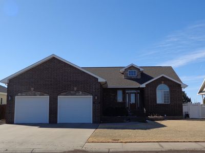 1403 Tallgrass Dr, Hays, KS, 67601