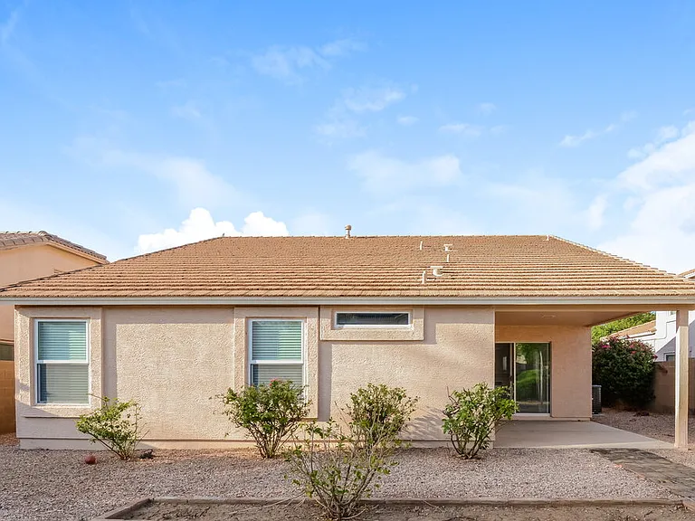 15438 W Mercer Ln — Photo 16