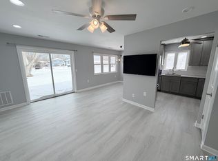 43 Southwind Ln #43, Milford, CT 06460