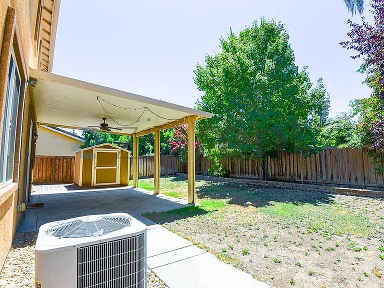 8018 Finchley Ct — Photo 38