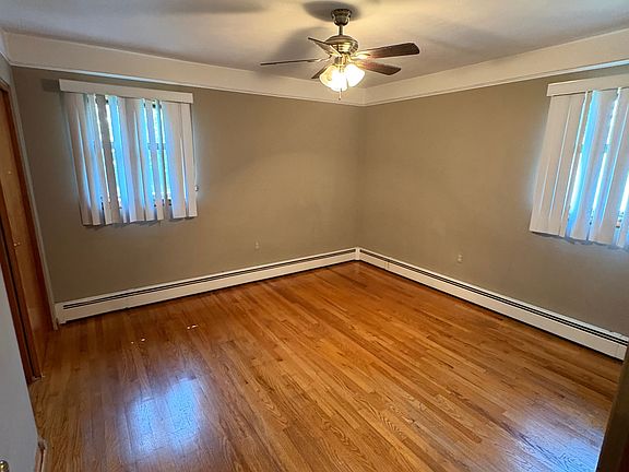 2nd image of 413 Center St